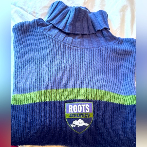 🍁 Vintage Warm and Cozy ROOTS Sweater- Size Ladies Large 🍁 - Picture 1 of 16
